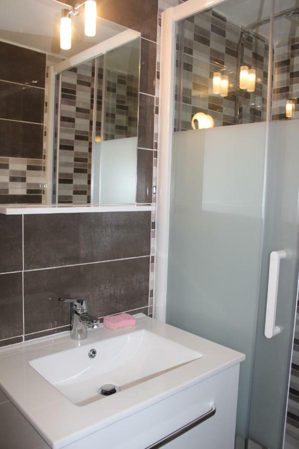 Charmante Villa A 15 Min De Nice Avec Piscine Blausasc Ngoại thất bức ảnh